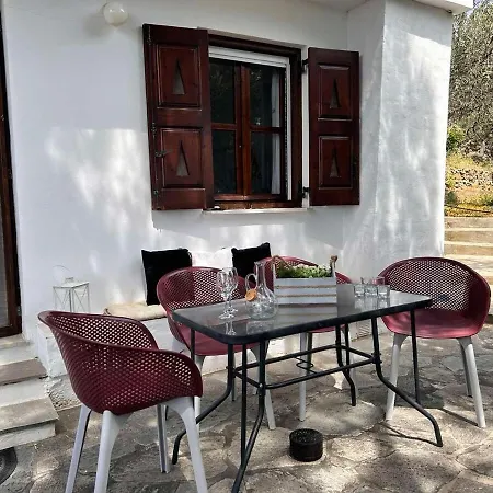 Casa vacanze Grandpa Simos' Traditional Agios Romanos