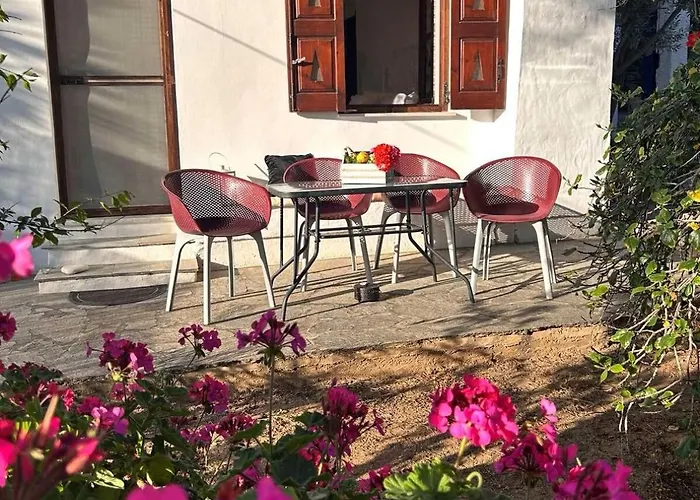 Grandpa Simos' Traditional Feriehus *